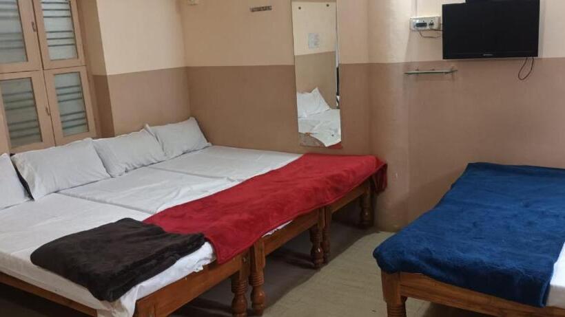 בית מלון כפרי Green Zone Residency