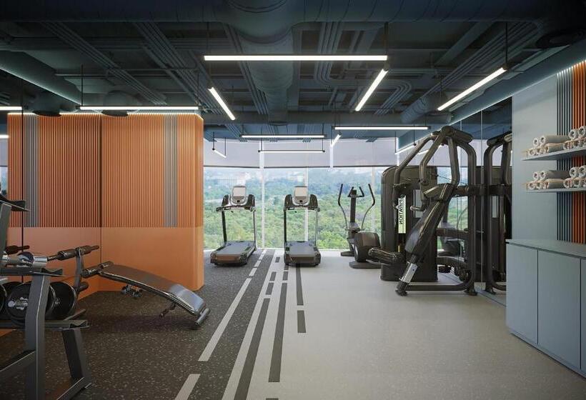 호텔 Holiday Inn Express Rayong