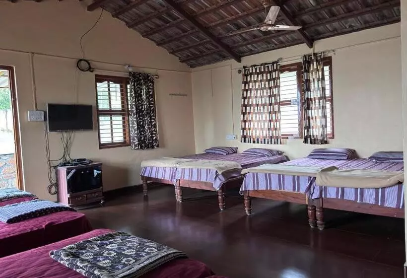 Hotelli Ivory Daze Jungle Adventure Homestay