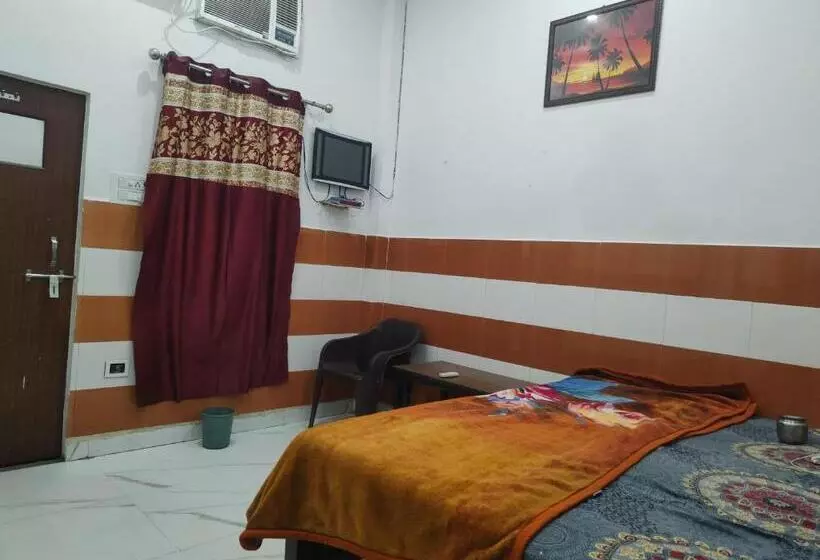 Hotelli Krishna Guest House