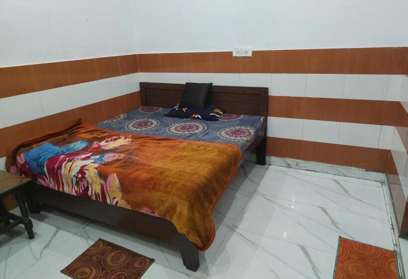 酒店 Krishna Guest House