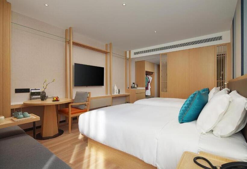 Hôtel Mehood Lestie