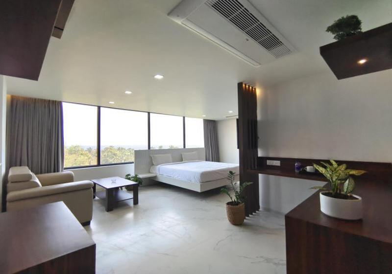 Hotel Merlot Leisures