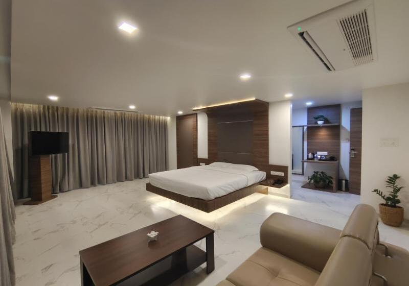 Hotel Merlot Leisures