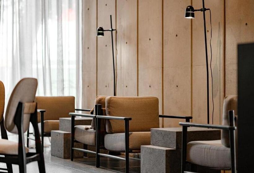 ホテル Onto Tonalá Mexico City