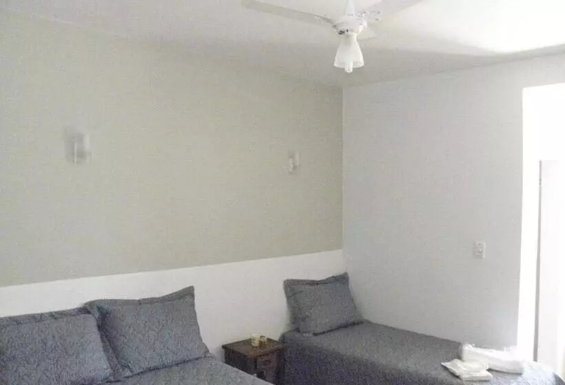 Hotelli Pousada Costa E Mar