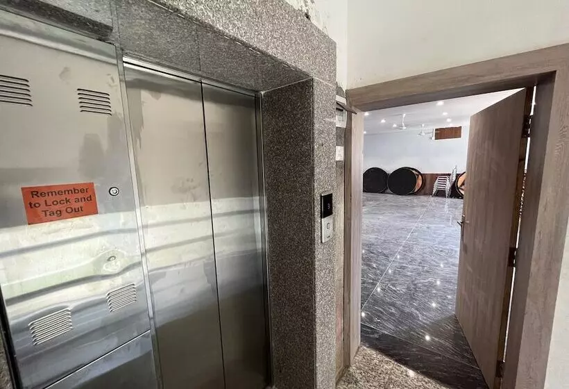 Hotel Pratap Heights