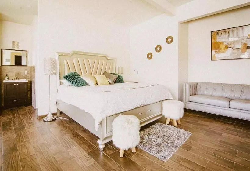 Hotelli Quinta San Carlos Ensenada