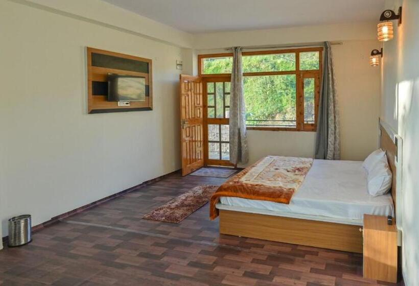 בית מלון כפרי Saraj Valley Homestay Cheog