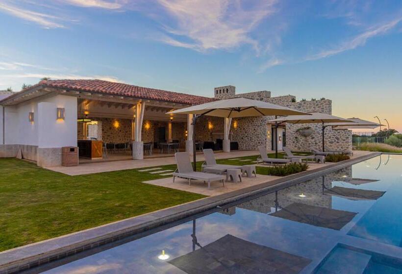 هتل Vinícola Parvada By Lumina