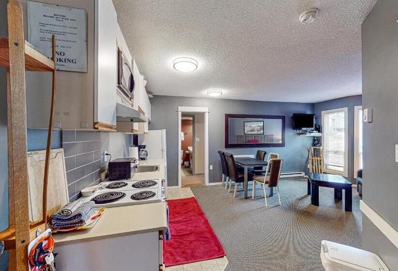 Отель Whitefoot Lodge 342/344