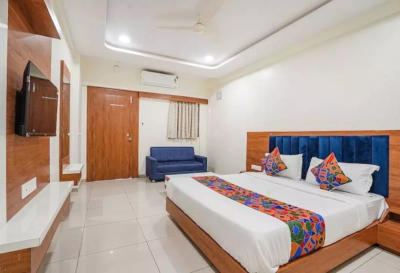 پانسیون Fabhotel Hk Villa