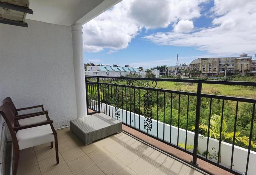 پانسیون Grand Bay Apartments