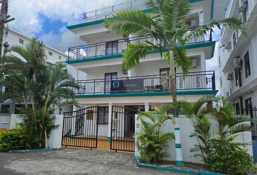 پانسیون Grand Bay Apartments