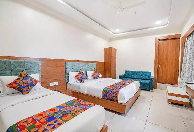 پانسیون Fabhotel Hk Villa