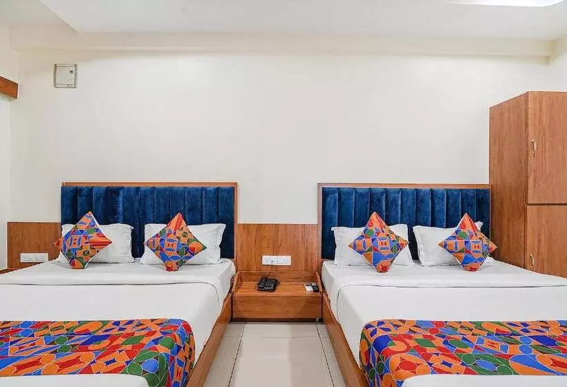 پانسیون Fabhotel Hk Villa