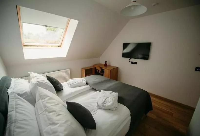 Majatalo Purplevague