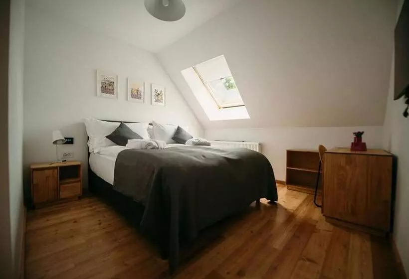 Majatalo Purplevague