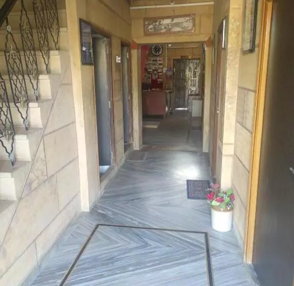 ペンション Safari Guest House