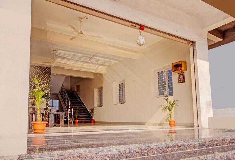 Super Oyo Flagship Hotel New Moon Light