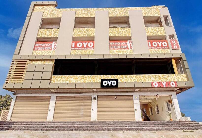 Super Oyo Flagship Hotel New Moon Light