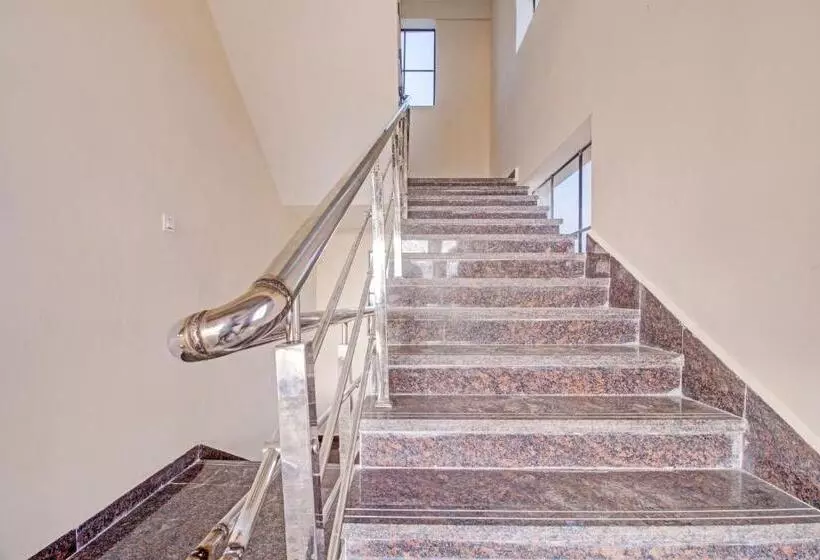 Super Oyo Flagship Hotel New Moon Light