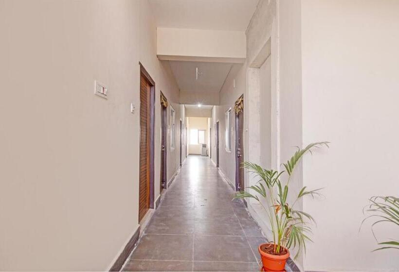 Super Oyo Flagship Hotel New Moon Light