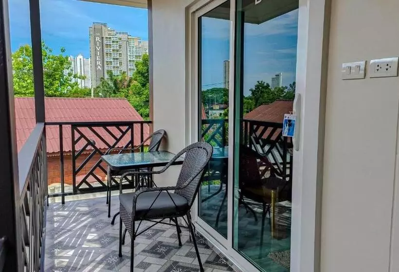 Retkeilymaja 99 House