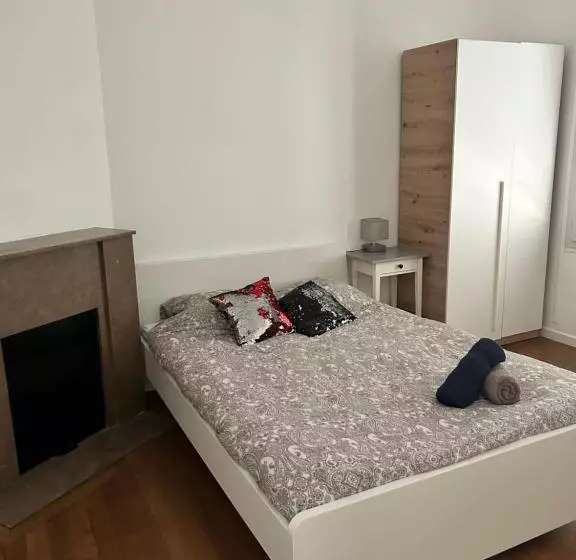 هاستل Chambre 12m2 Vue Jardin Centre Ville Massy