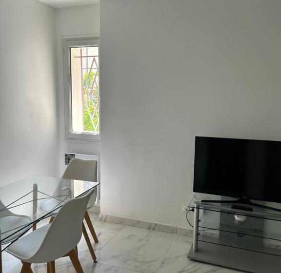 هاستل Chambre 12m2 Vue Jardin Centre Ville Massy