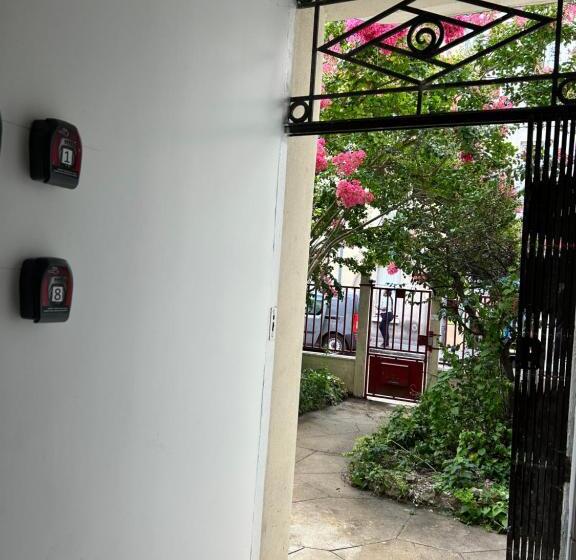 هاستل Chambre 12m2 Vue Jardin Centre Ville Massy