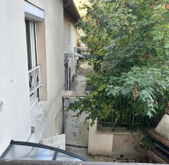 هاستل Chambre 12m2 Vue Jardin Centre Ville Massy