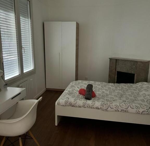 هاستل Chambre 12m2 Vue Jardin Centre Ville Massy