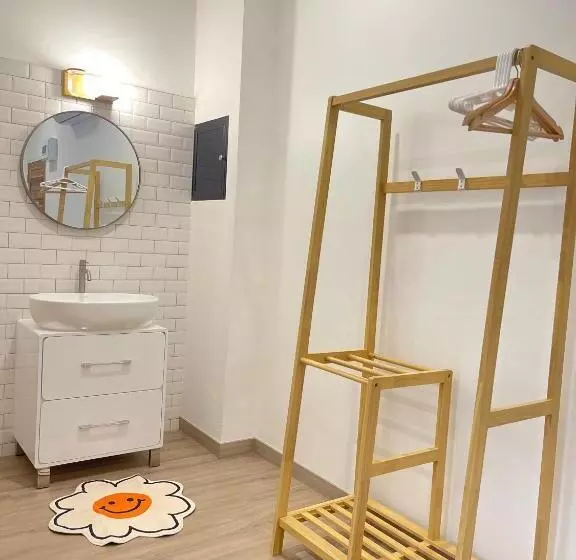 Retkeilymaja Jinbo Betong Home Cafe’