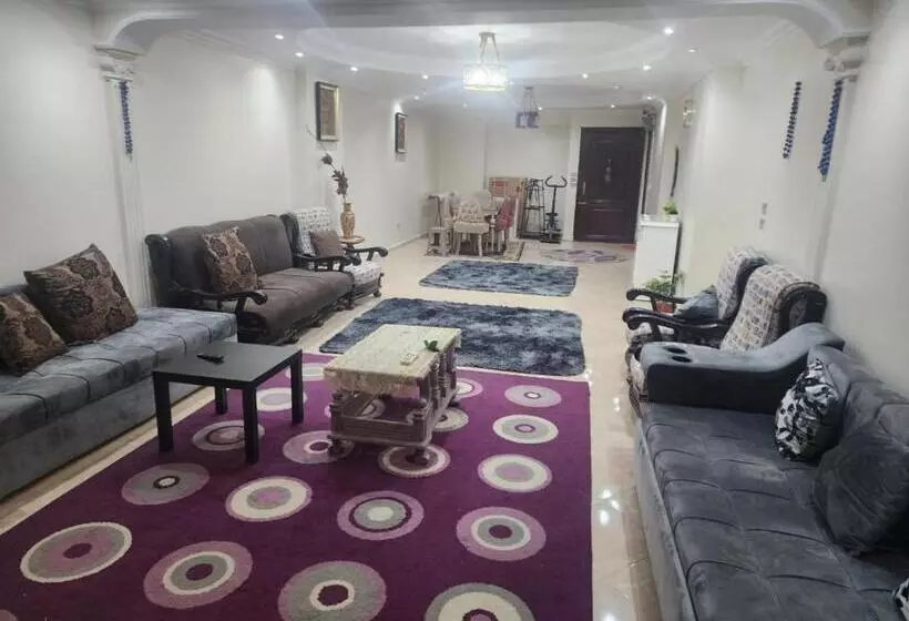 Apartment In Pyramids Gardens