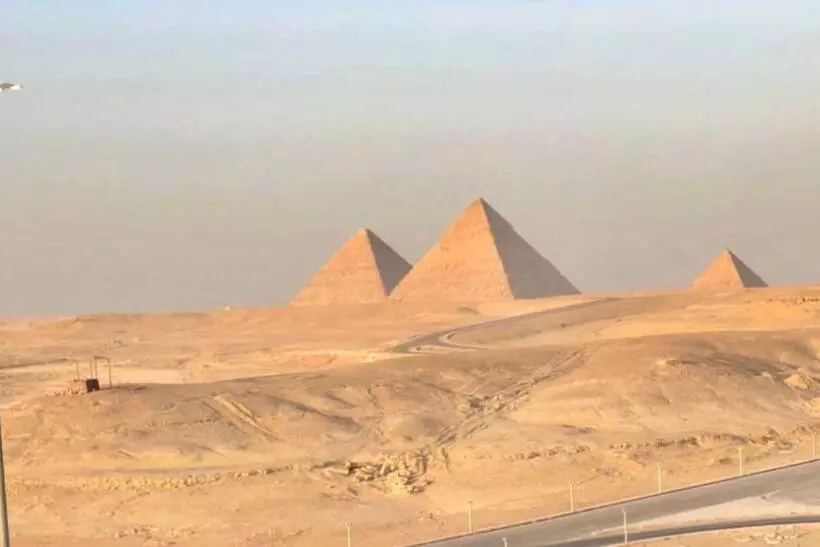 Apartment In Pyramids Gardens