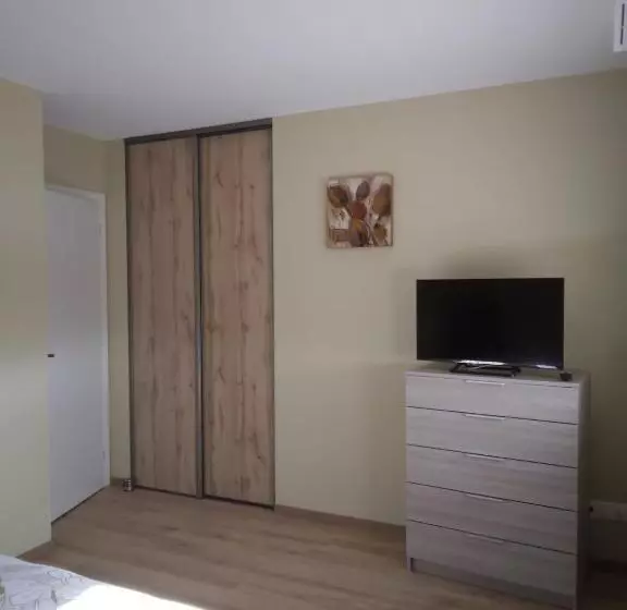 Aamiaismajoitus (B&B) Chez Nelly