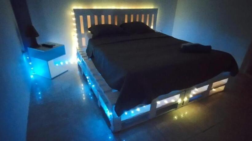 Bed & Breakfast Hostal Villa Escondida