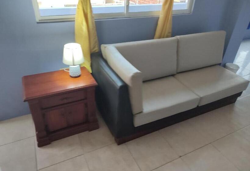 Bed & Breakfast Hostal Villa Escondida