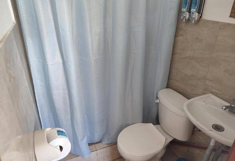 Bed & Breakfast Hostal Villa Escondida