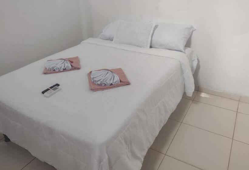 Retkeilymaja Pousada E Dormitório Malu