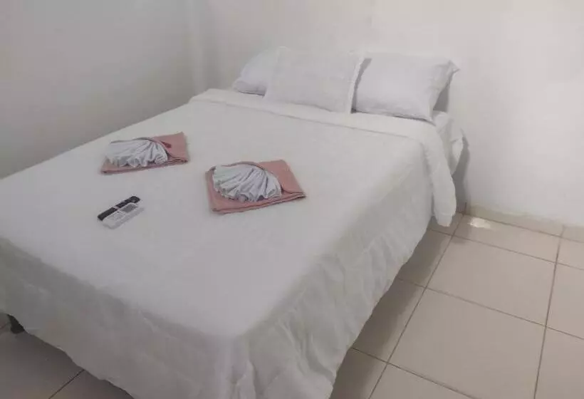 Retkeilymaja Pousada E Dormitório Malu