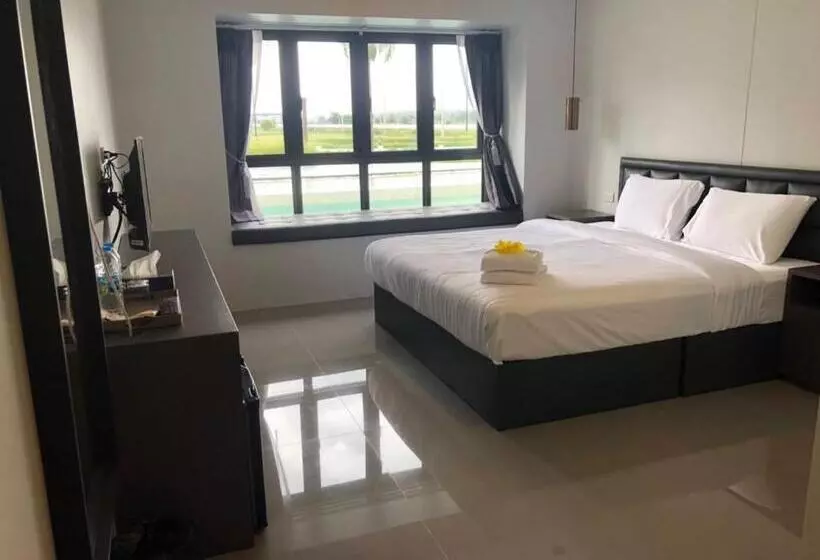 ホテル ประทายบุรี โฮเทล แอนด์ รีสอร์ท