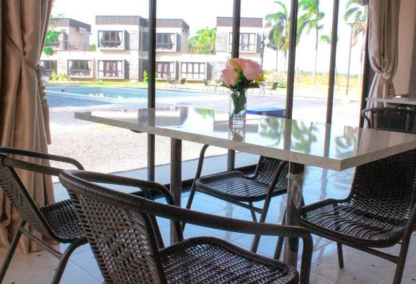 ホテル ประทายบุรี โฮเทล แอนด์ รีสอร์ท