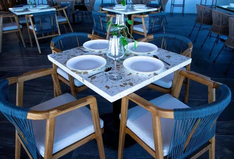 Hotelli Ancora Punta Mita