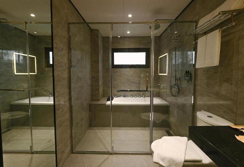 בית מלון כפרי Ardenhills Suites