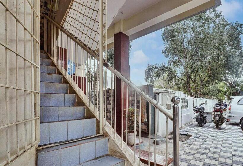 Hotelli Collection O Sri Shanthi Residency