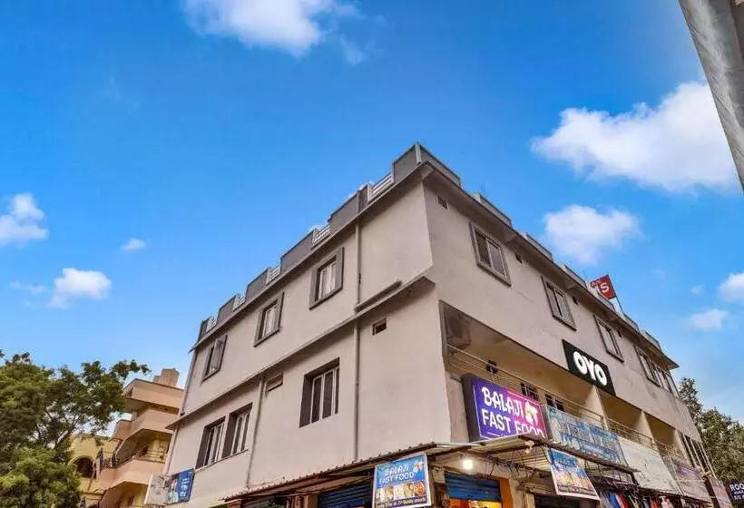 Hotelli Collection O Sri Shanthi Residency
