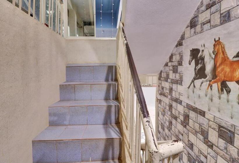 Hotelli Collection O Sri Shanthi Residency