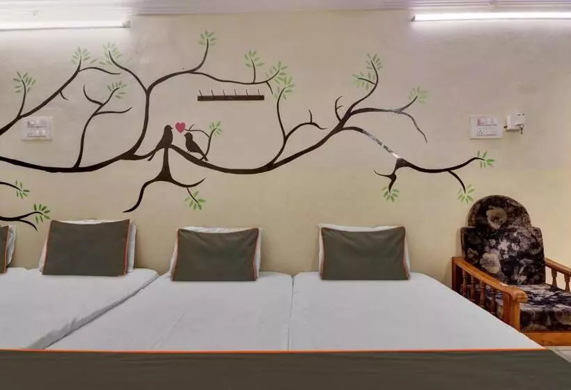 Hotelli Collection O Sri Shanthi Residency